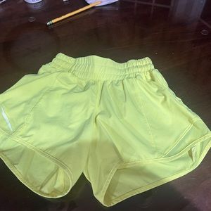 Lululemon neon yellow Hotty hot shorts size 0 4in